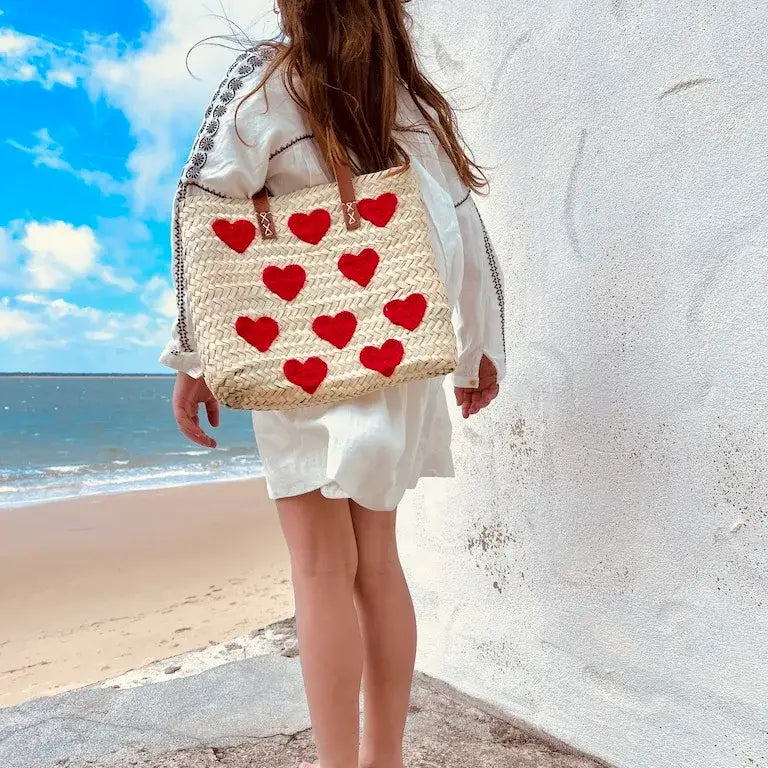 5 Unique Totes for Your Beach Destination Wedding Welcome Gifts